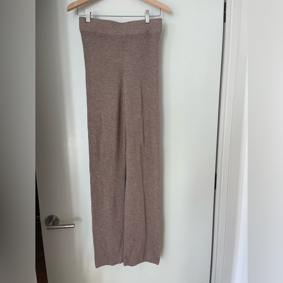 Le Ore Lodi Knit Pants in Walnut - Picture 6 of 8